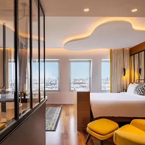 Renaissance Republique & Otel